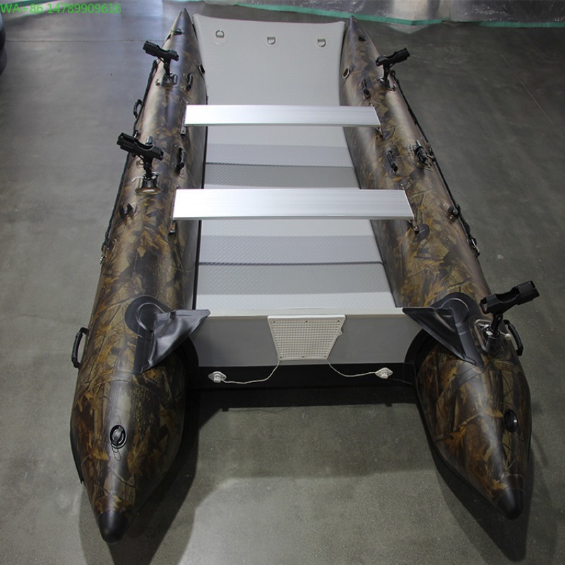 High-Speed Catamaran Inflatabl - Fishing Lure 评论和价格