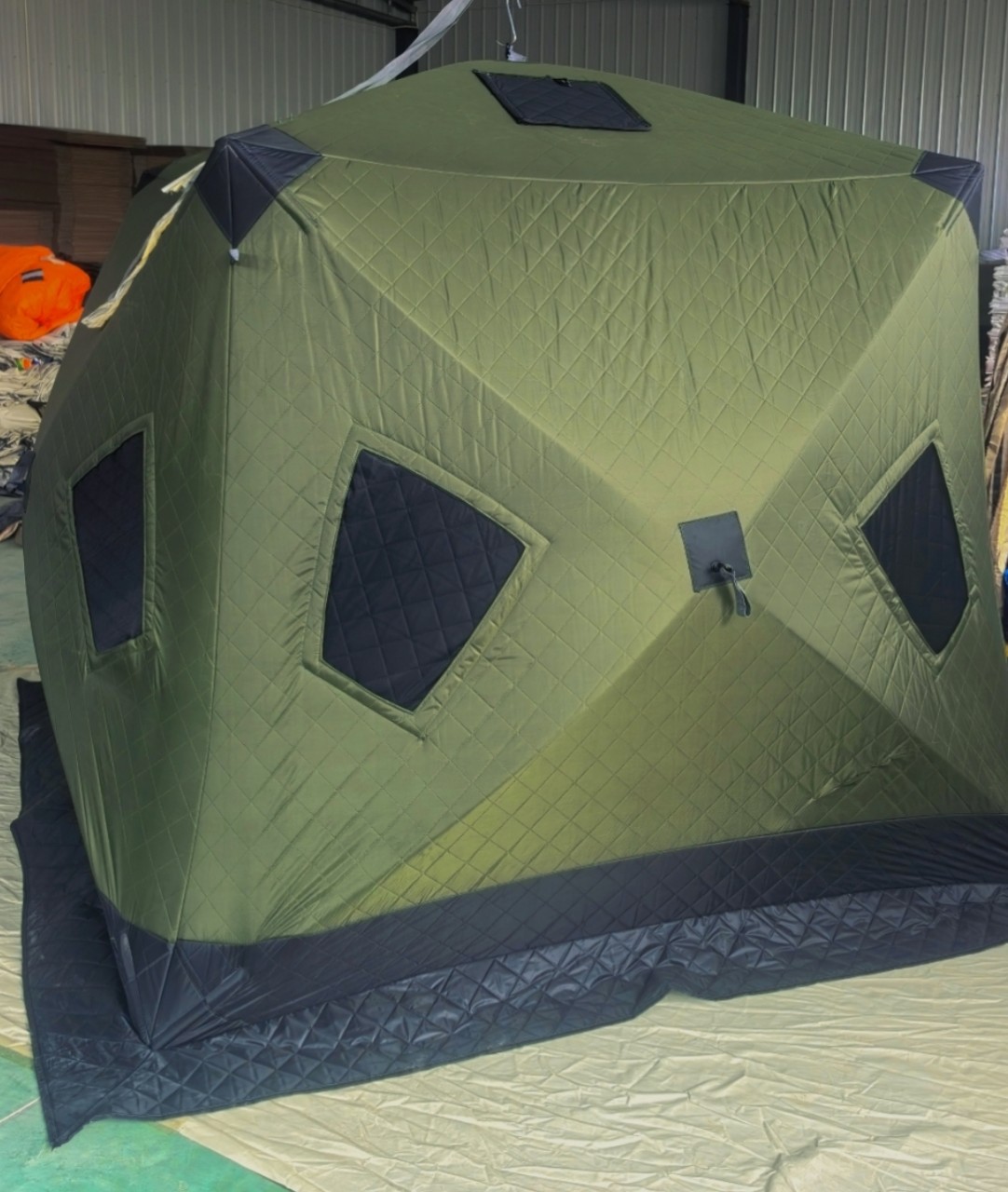 Two-Door Multi-Window Winter F - Fishing Equipment Needed 评论和价格